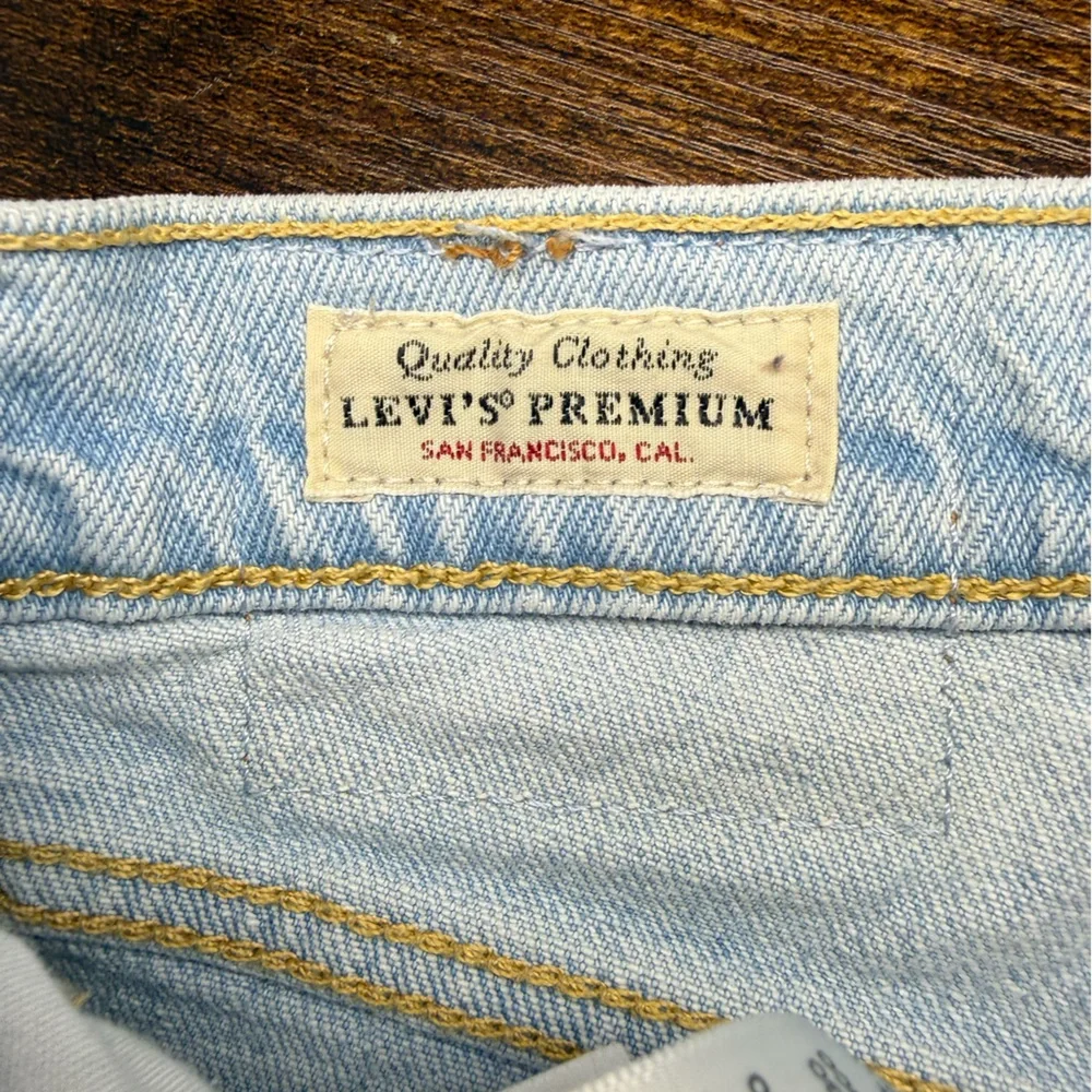 Levi's 501 32x28 Premium White and Light Blue Denim Raw Hem - Picture 5 of 15